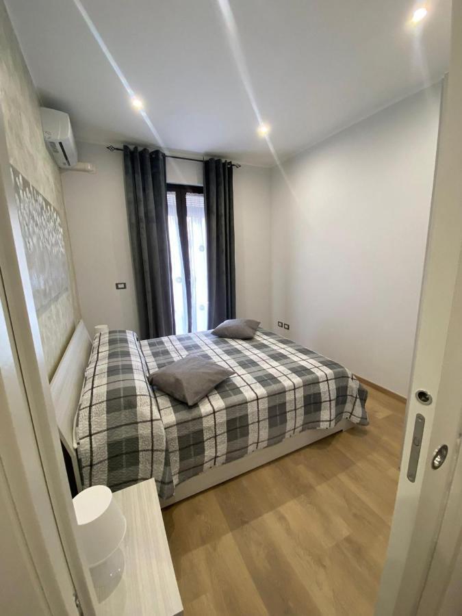 Casa Melina Apartment คาตาเนีย ภายนอก รูปภาพ