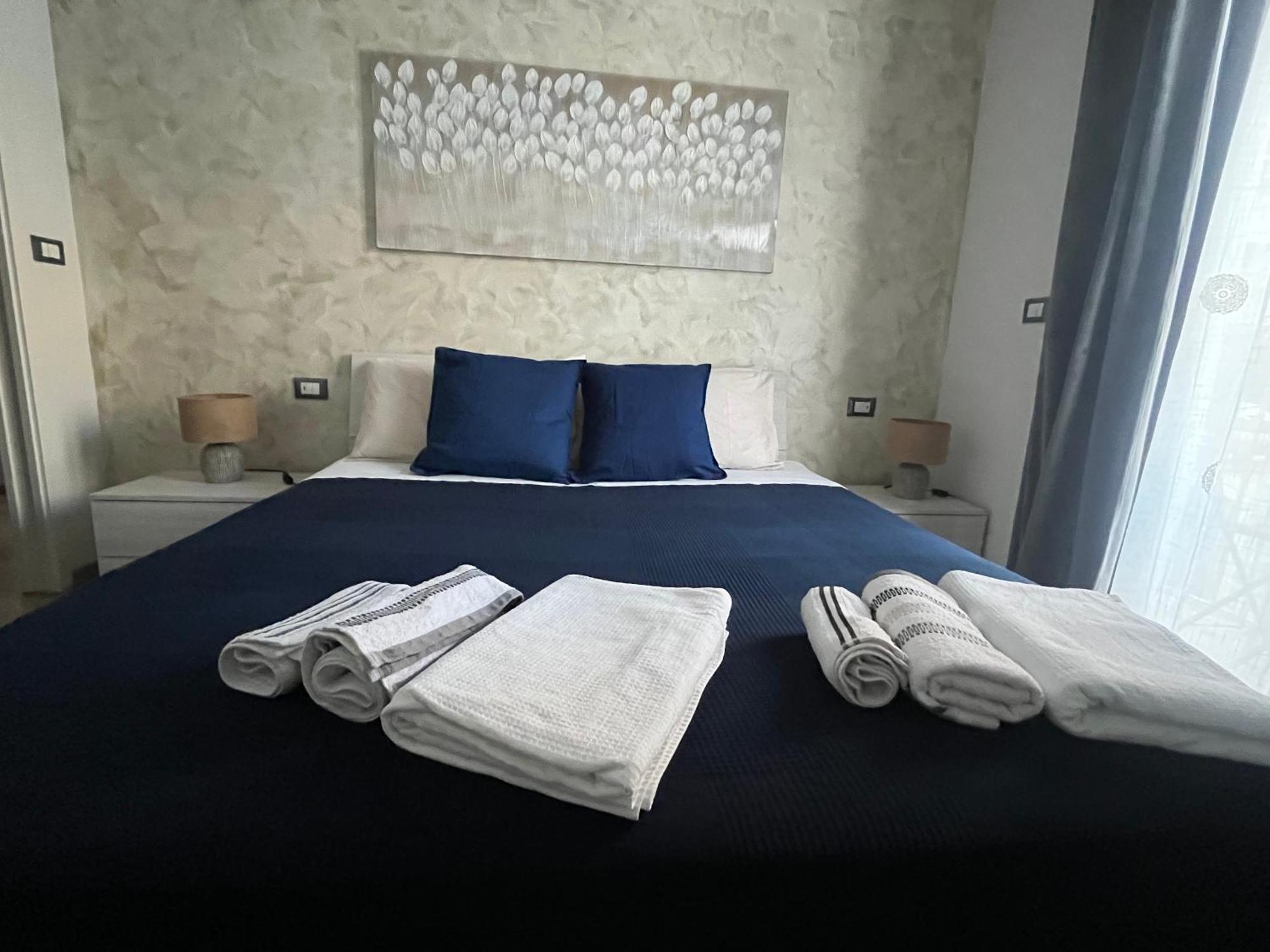 Casa Melina Apartment คาตาเนีย ภายนอก รูปภาพ