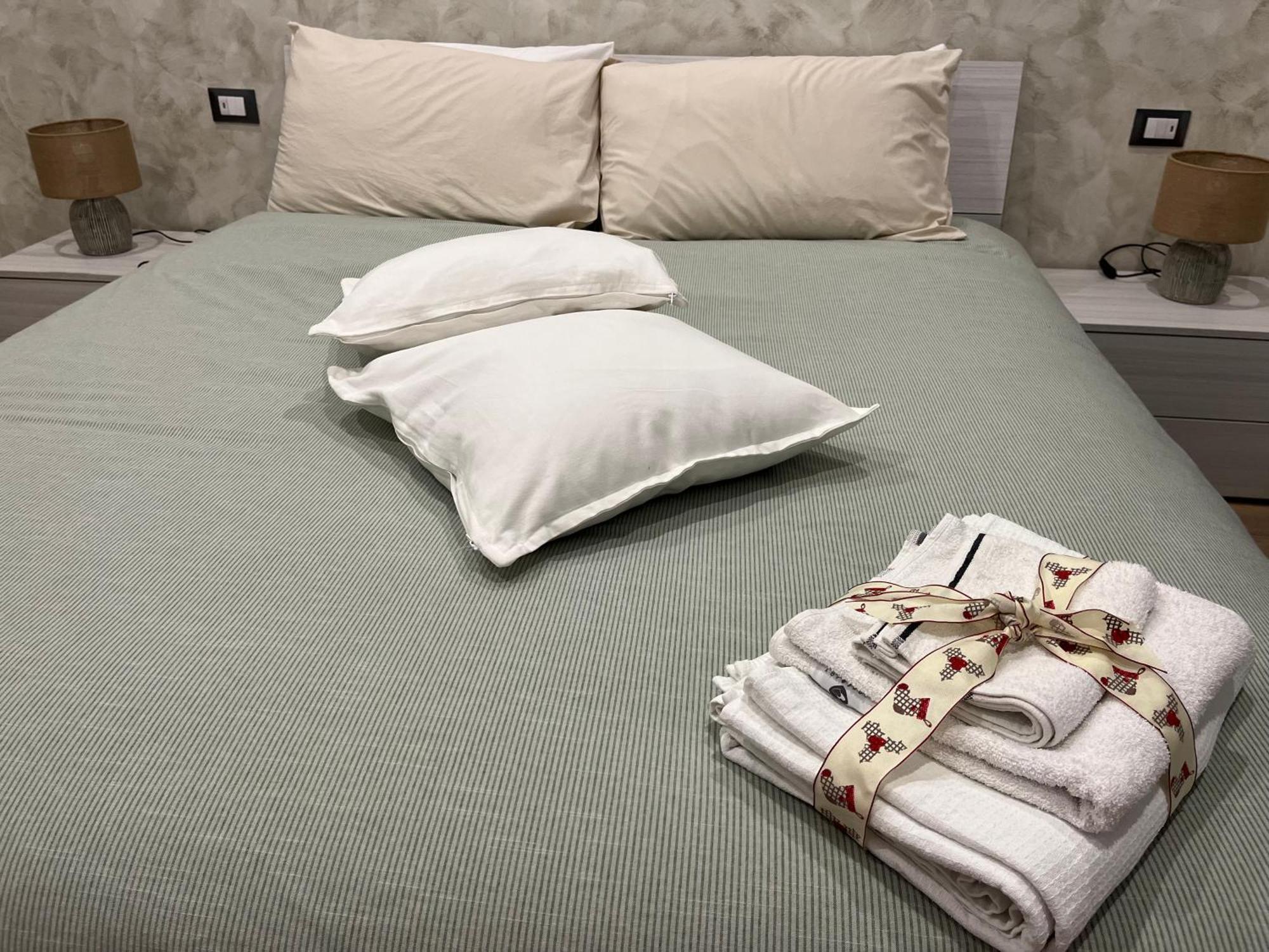 Casa Melina Apartment คาตาเนีย ภายนอก รูปภาพ