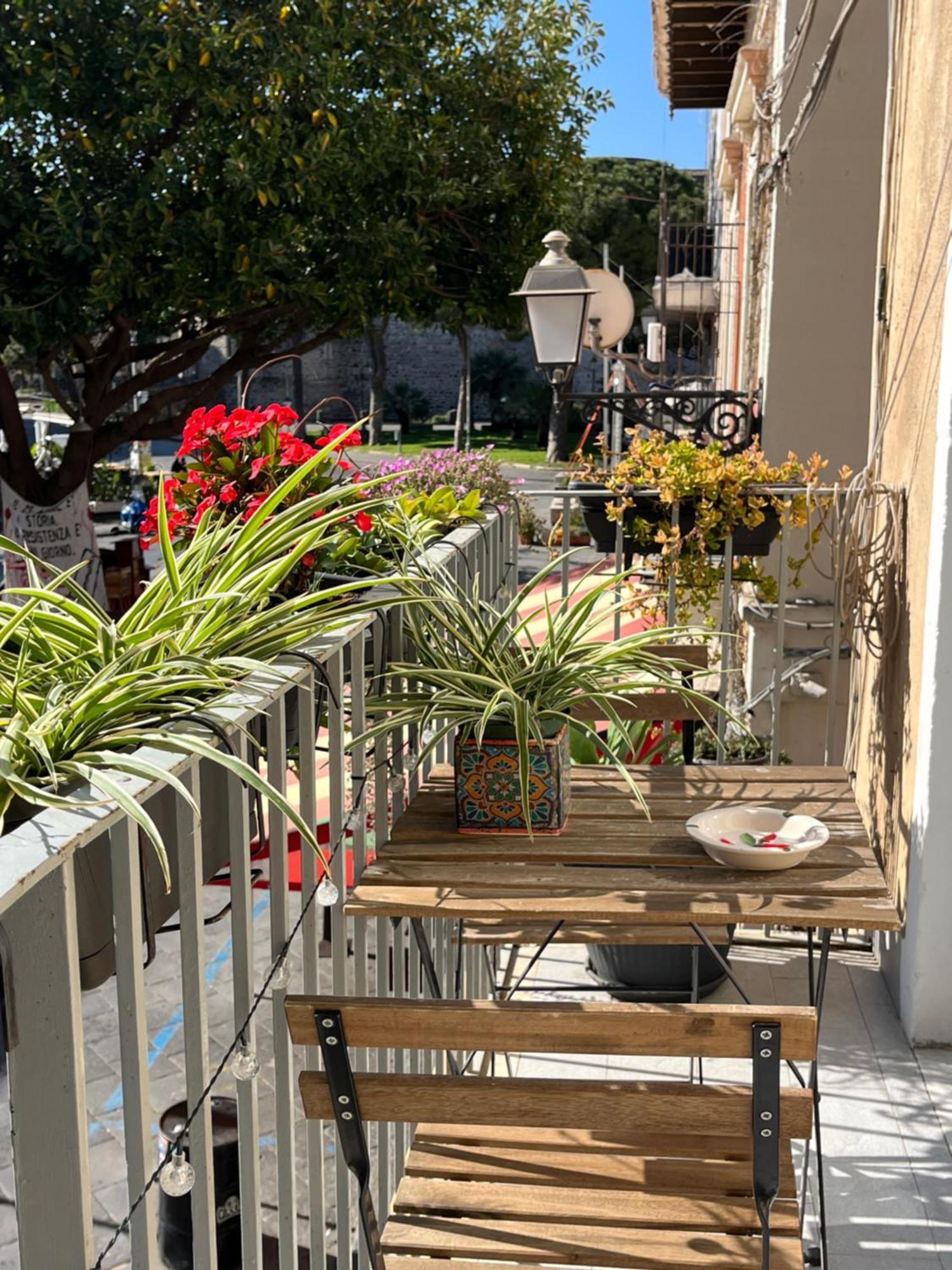 Casa Melina Apartment คาตาเนีย ภายนอก รูปภาพ